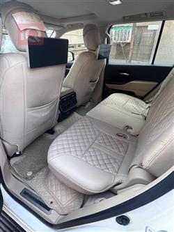 تۆیۆتا لاند کروزەر